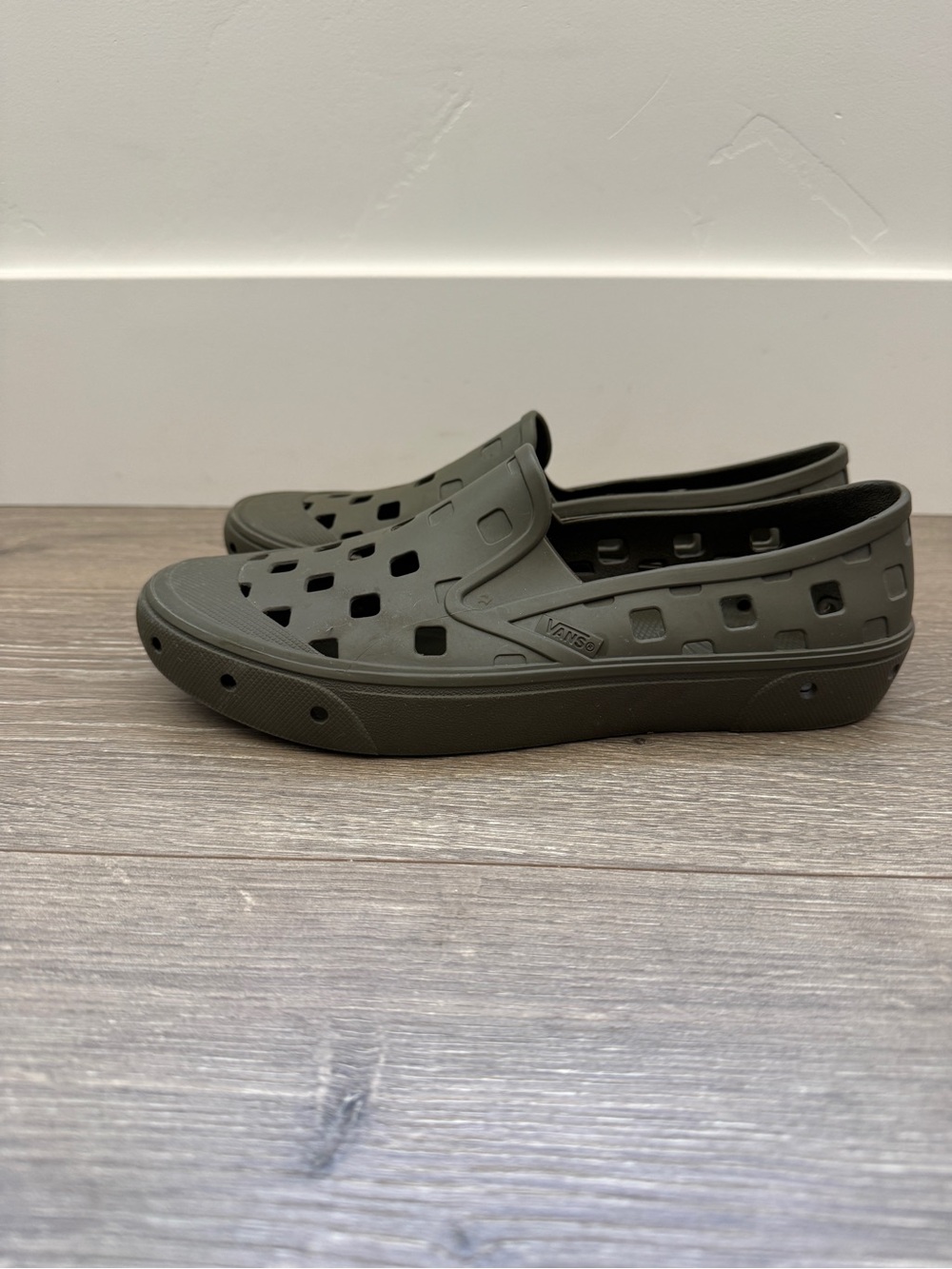 Vans Slip-On Loafers in Olive